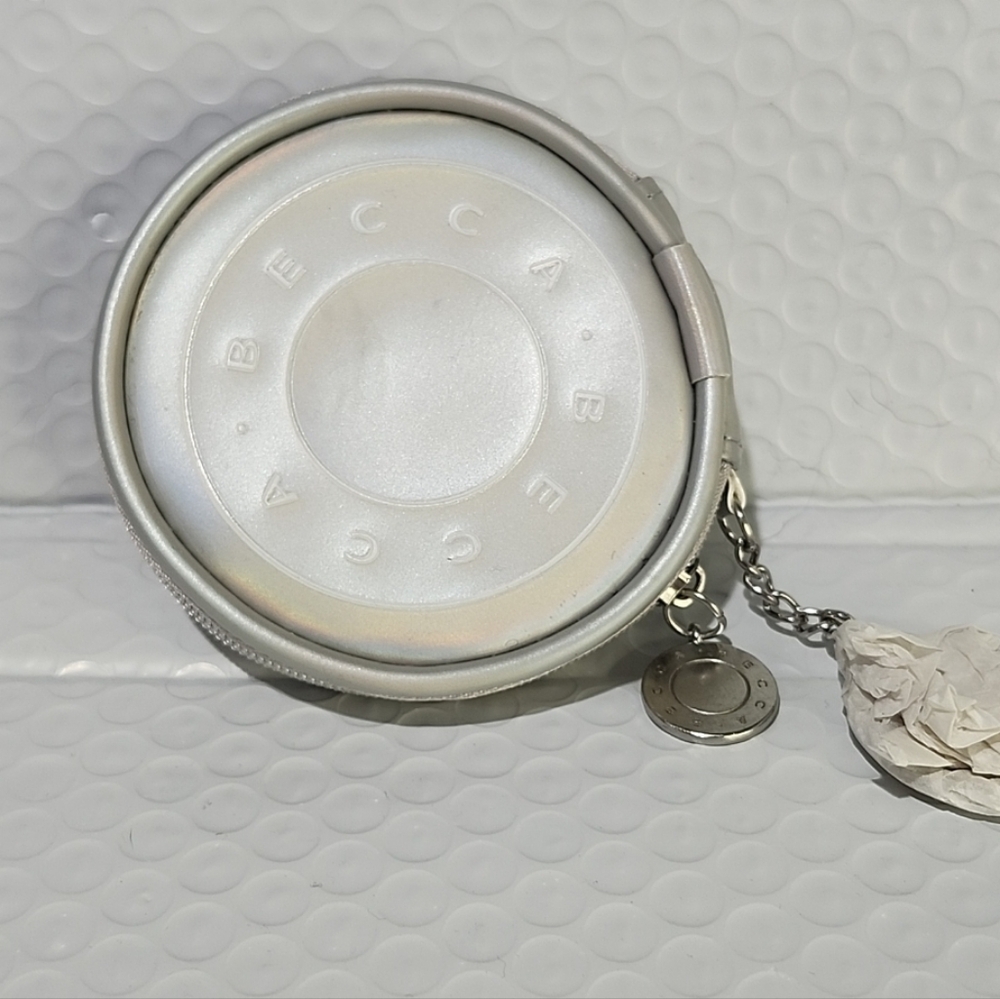 💋5/$25 Becca Keychain Coin Purse